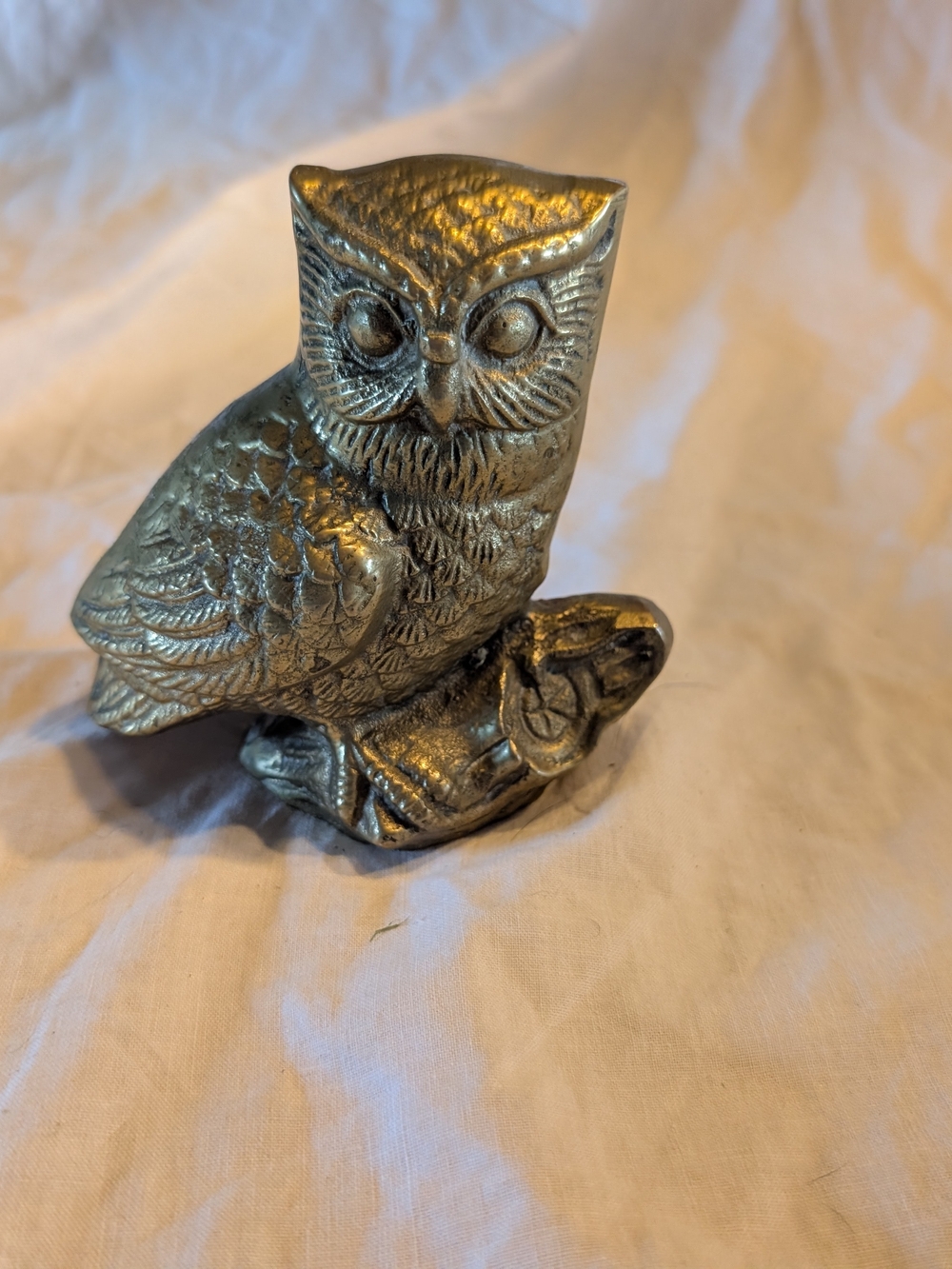 2/100$ Decorative Brass Owl Figurine in gold - Home Accent
